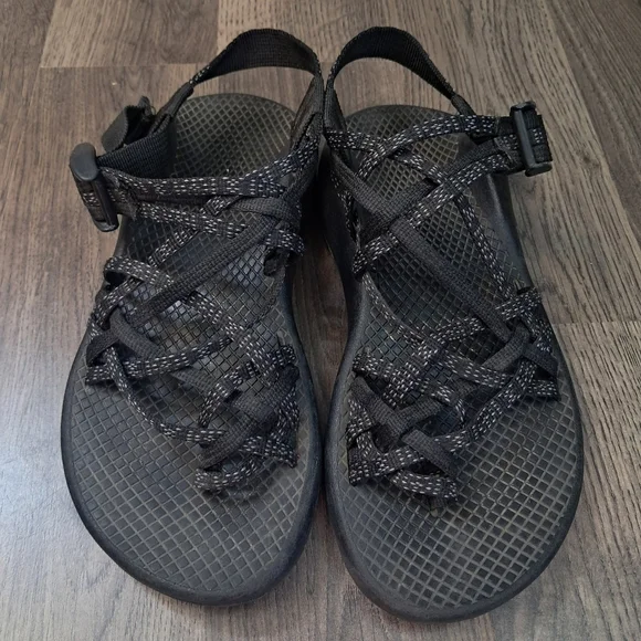 Chaco Sport Hiking Black Trail Sandals Strappy Toe Loop Shoe Womens Size 6 - Picture 3 of 7